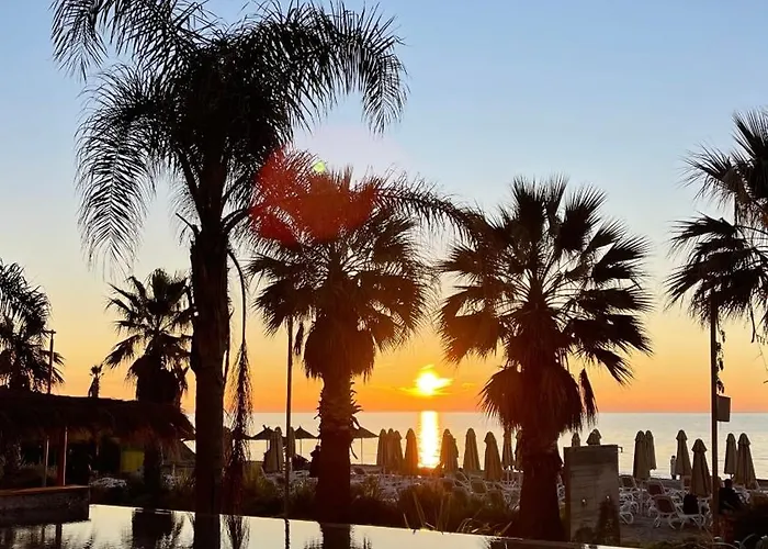 Adriatic Bliss In * Golem (Tirana)