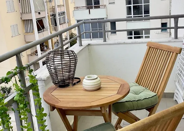 Adriatic Bliss In Apartamento Golem (Tirana)